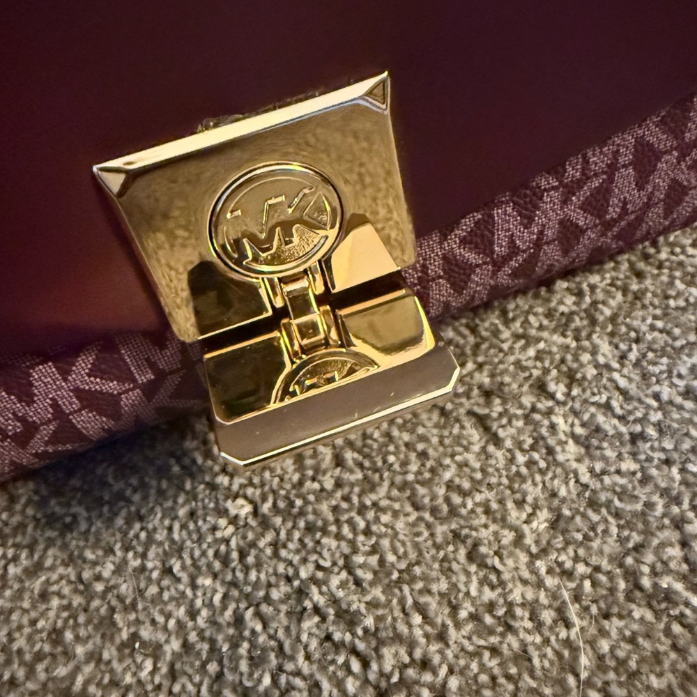 Michael Kors Purple and Gold Crossbody Bag NWOT - Picture 6 of 6